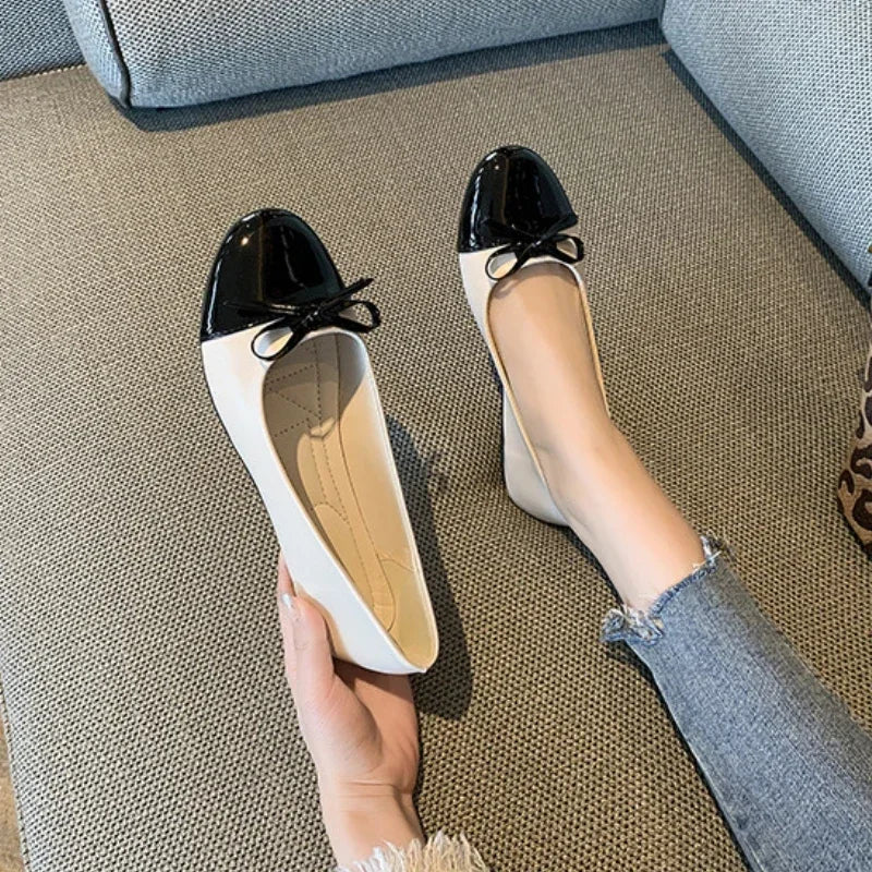 Sandra Slip-on Loafers with Elegant Bow-knot