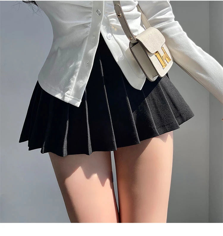 Hannah Pleated Short Skirt