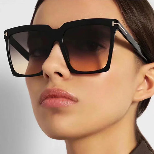 Chole Square Sunglasses