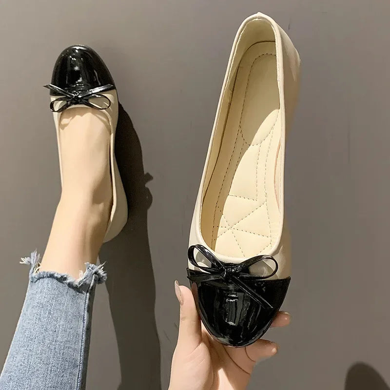 Sandra Slip-on Loafers with Elegant Bow-knot