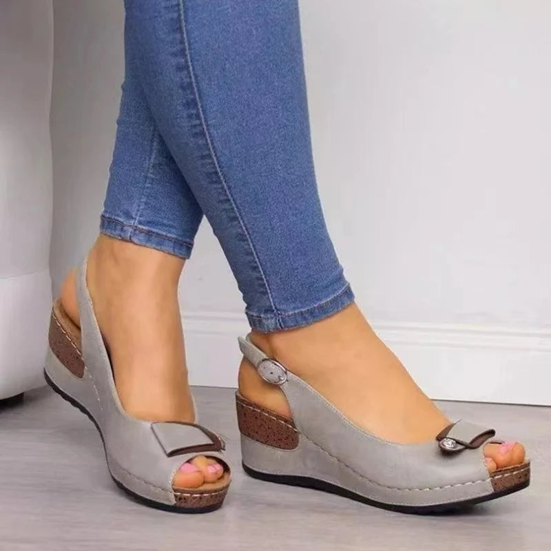 Sandra Sandal with Platform