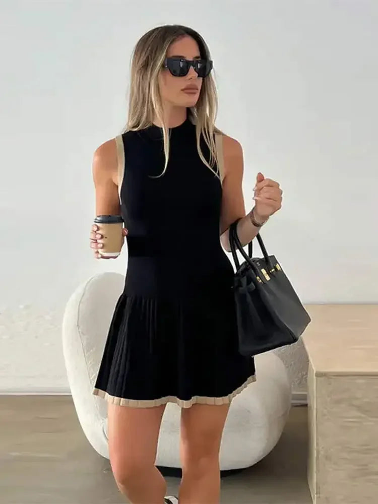 Kiara Knitted O-neck Mini Dress